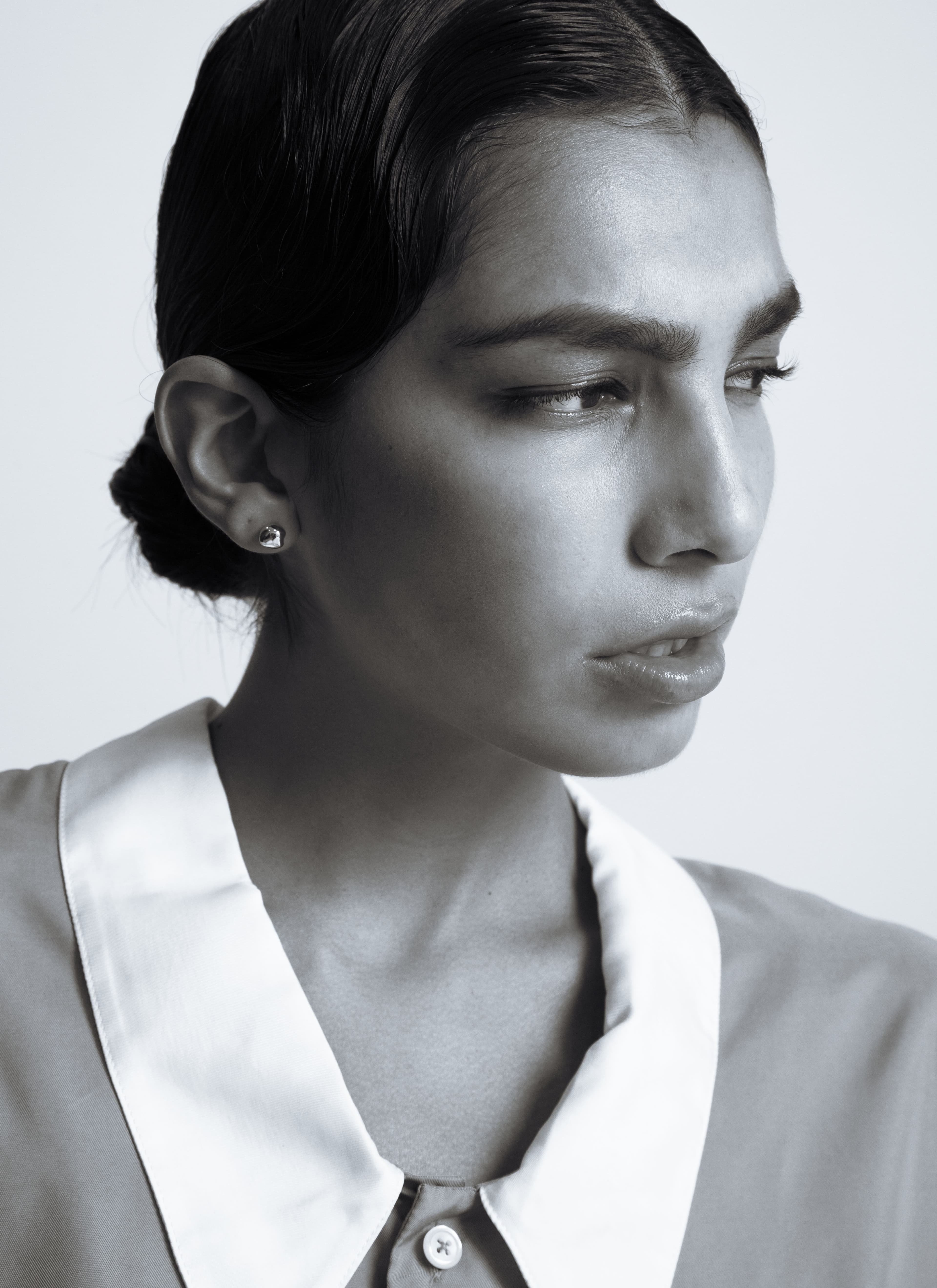 Seeing the World Through the Eyes of Ouer