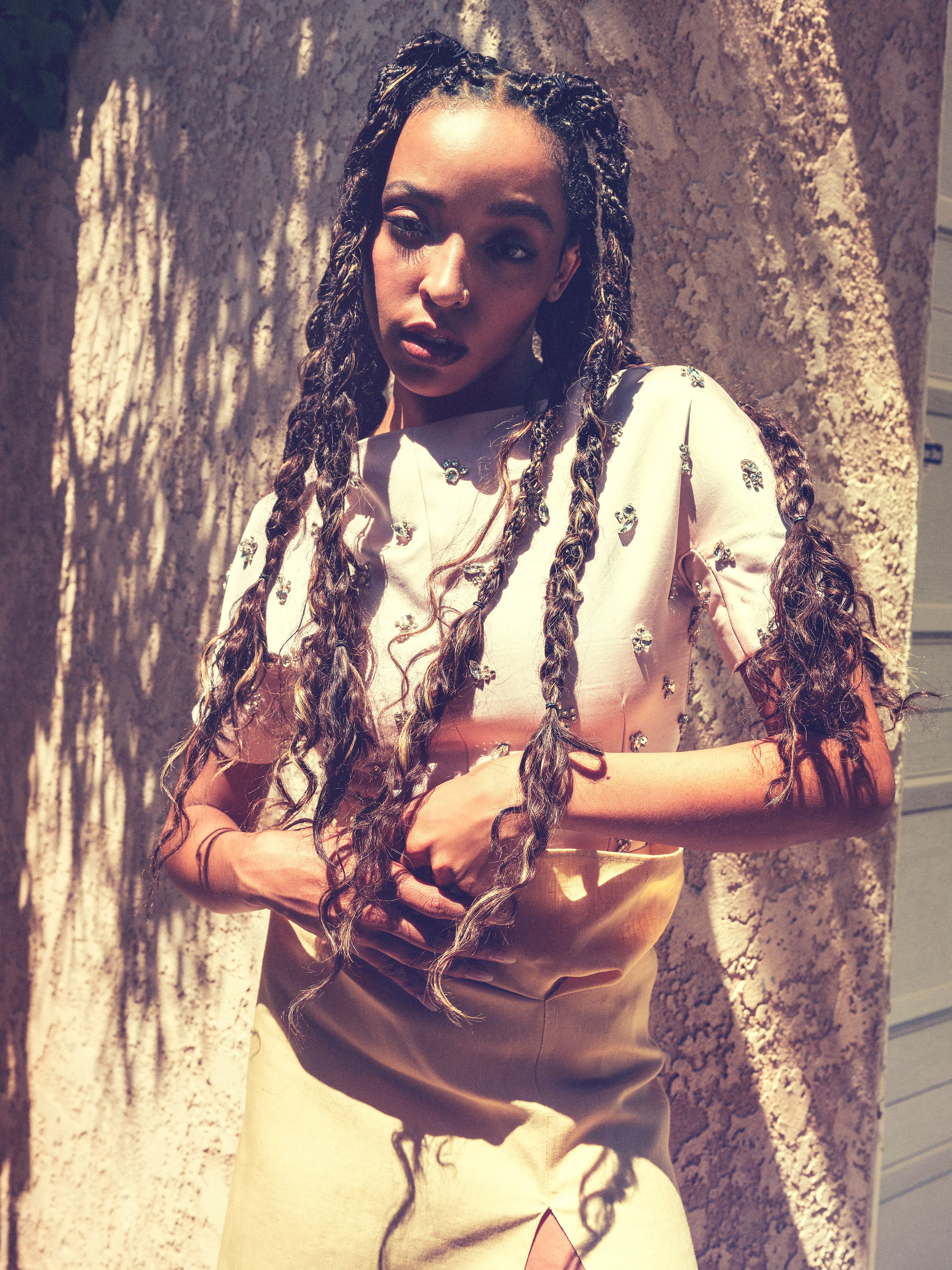 Top by Saint Sintra. Skirt by Jacquemus.