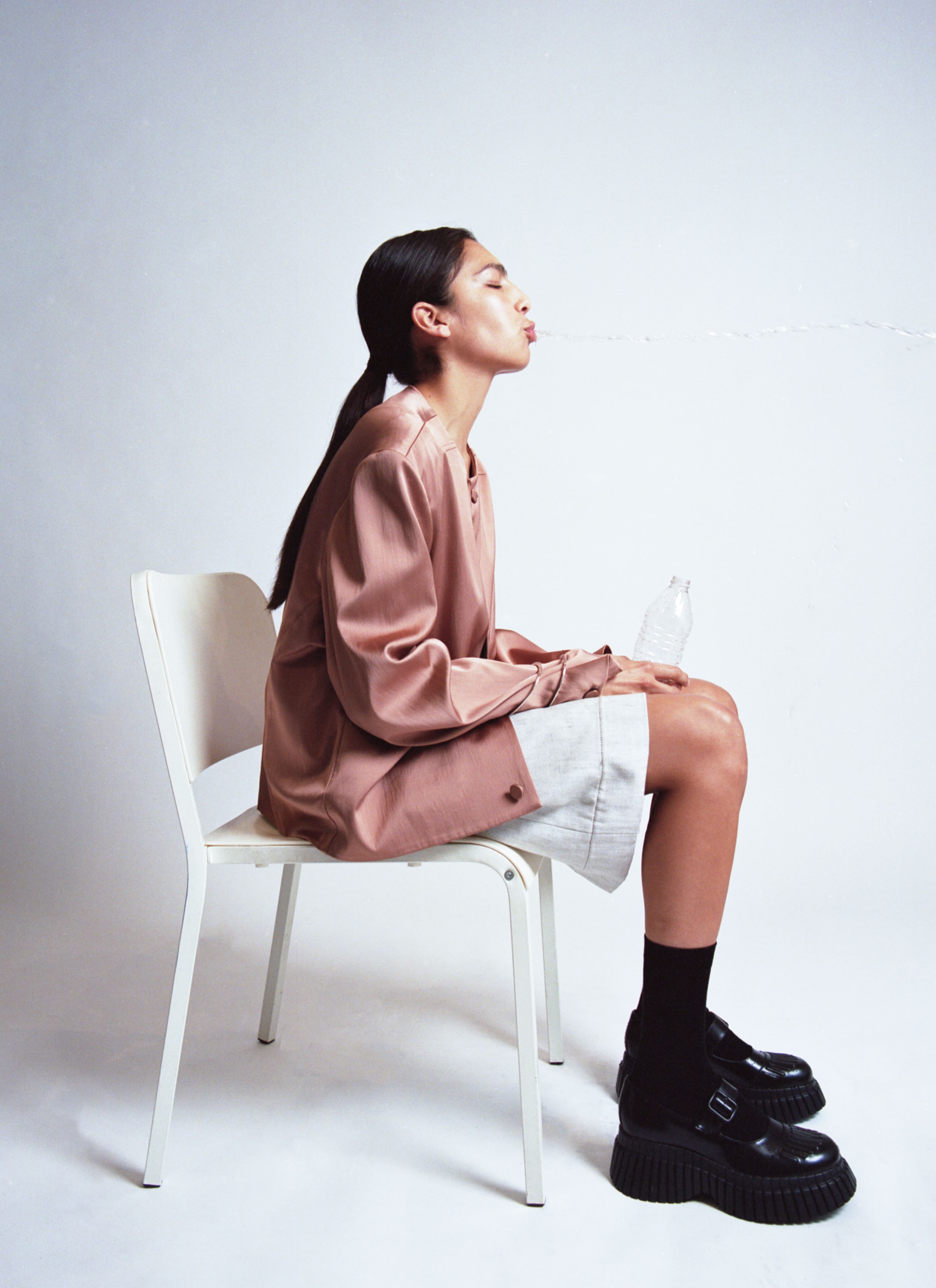 Seeing the World Through the Eyes of Ouer